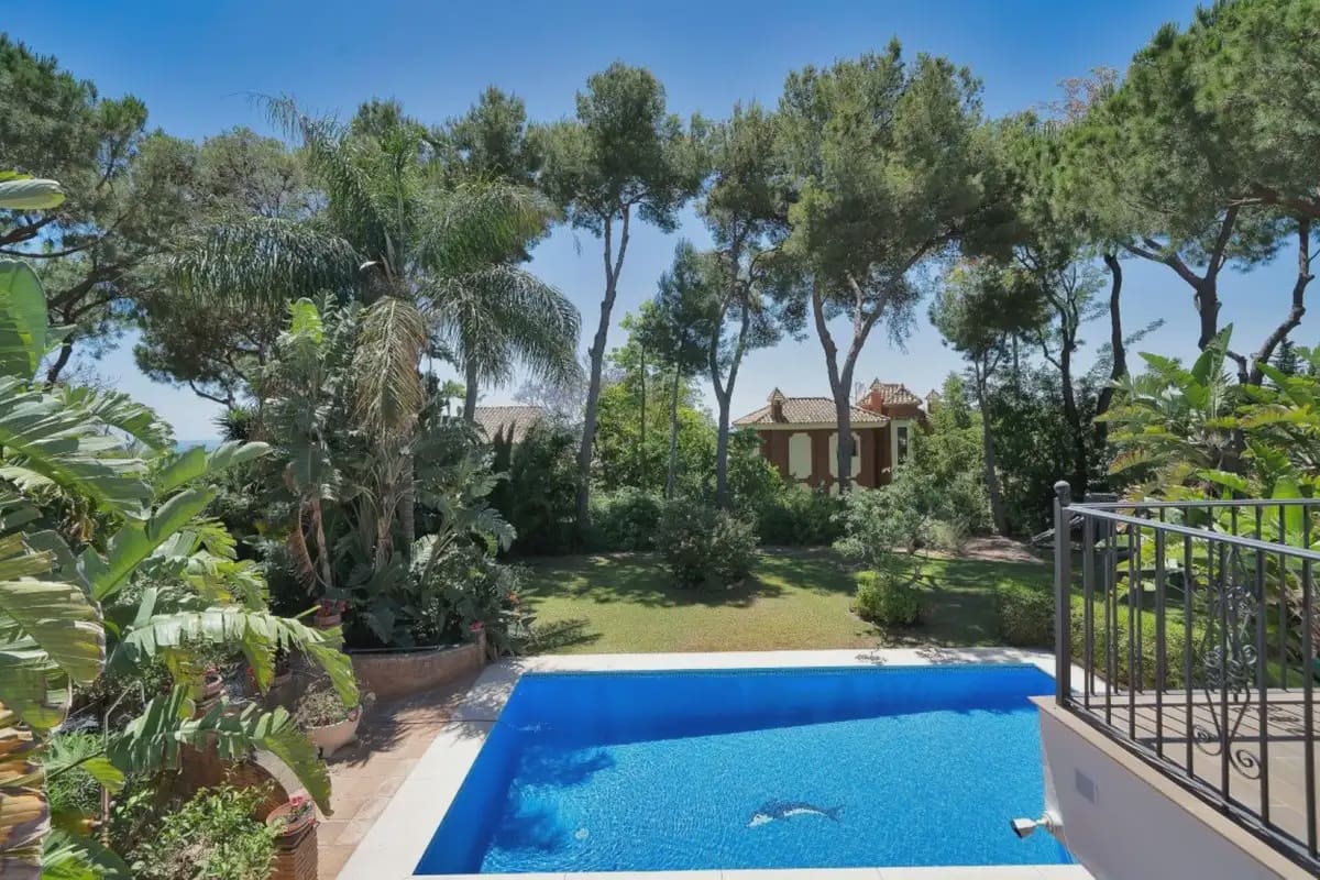 6 sypialnia Willa na sprzedaż w Marbella z basenem garażem - 3 500 000 € (Ref: 9873746)