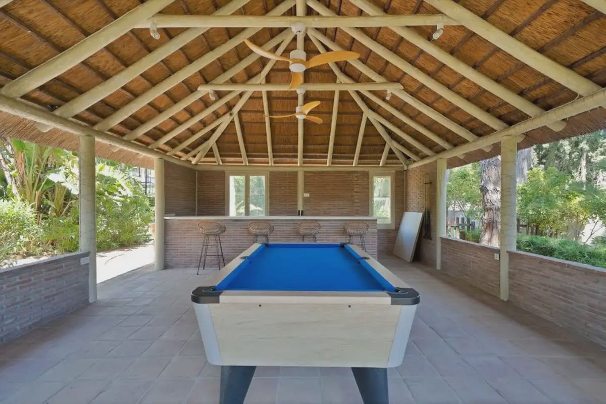 6 sypialnia Willa na sprzedaż w Marbella z basenem garażem - 3 500 000 € (Ref: 9873746)
