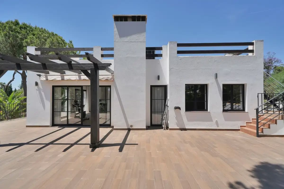 6 sypialnia Willa na sprzedaż w Marbella z basenem garażem - 3 500 000 € (Ref: 9873746)