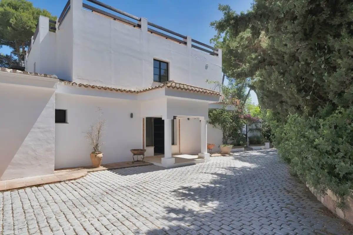 6 sypialnia Willa na sprzedaż w Marbella z basenem garażem - 3 500 000 € (Ref: 9873746)