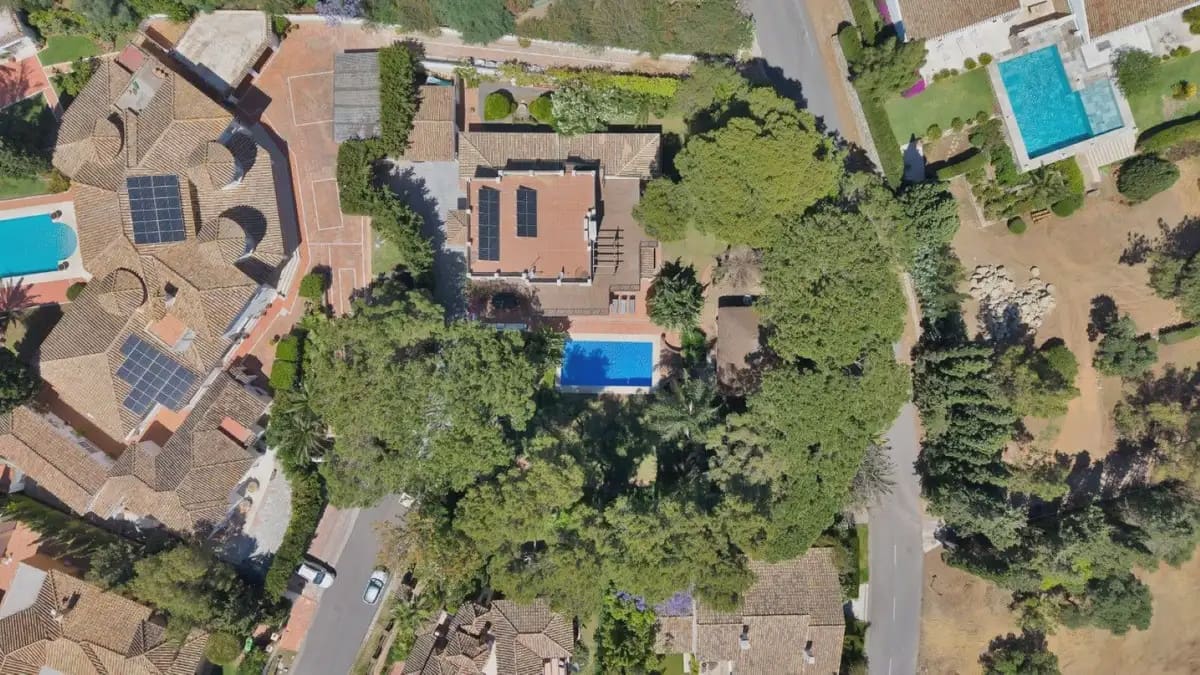 6 sypialnia Willa na sprzedaż w Marbella z basenem garażem - 3 500 000 € (Ref: 9873746)