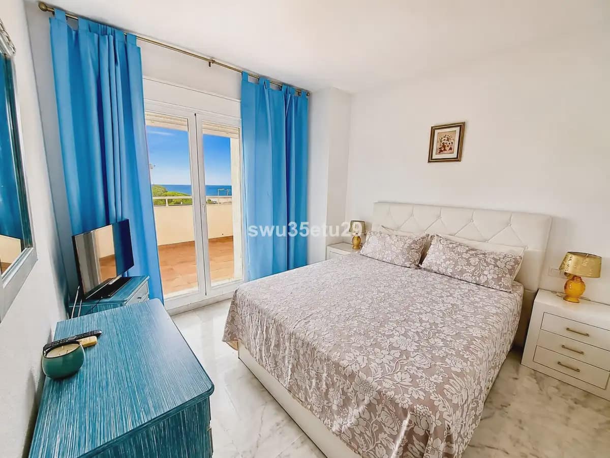 1 Zimmer Apartment zu verkaufen in Fuengirola mit Pool Garage - 385.000 € (Ref: 9876702)