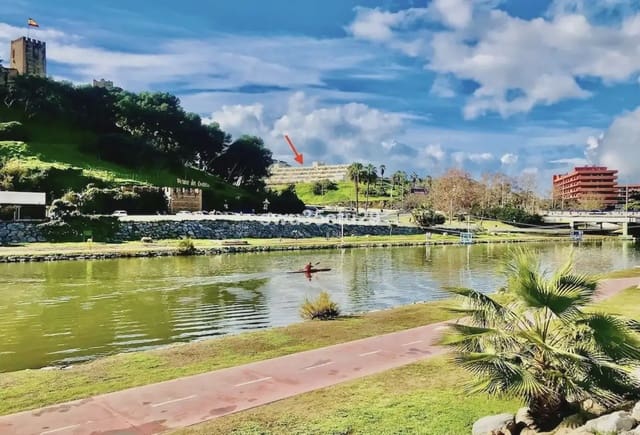 1 sypialnia Apartament na sprzedaż w Centro ciudad, Fuengirola z basenem garażem - 385 000 € (Ref: 9876702)