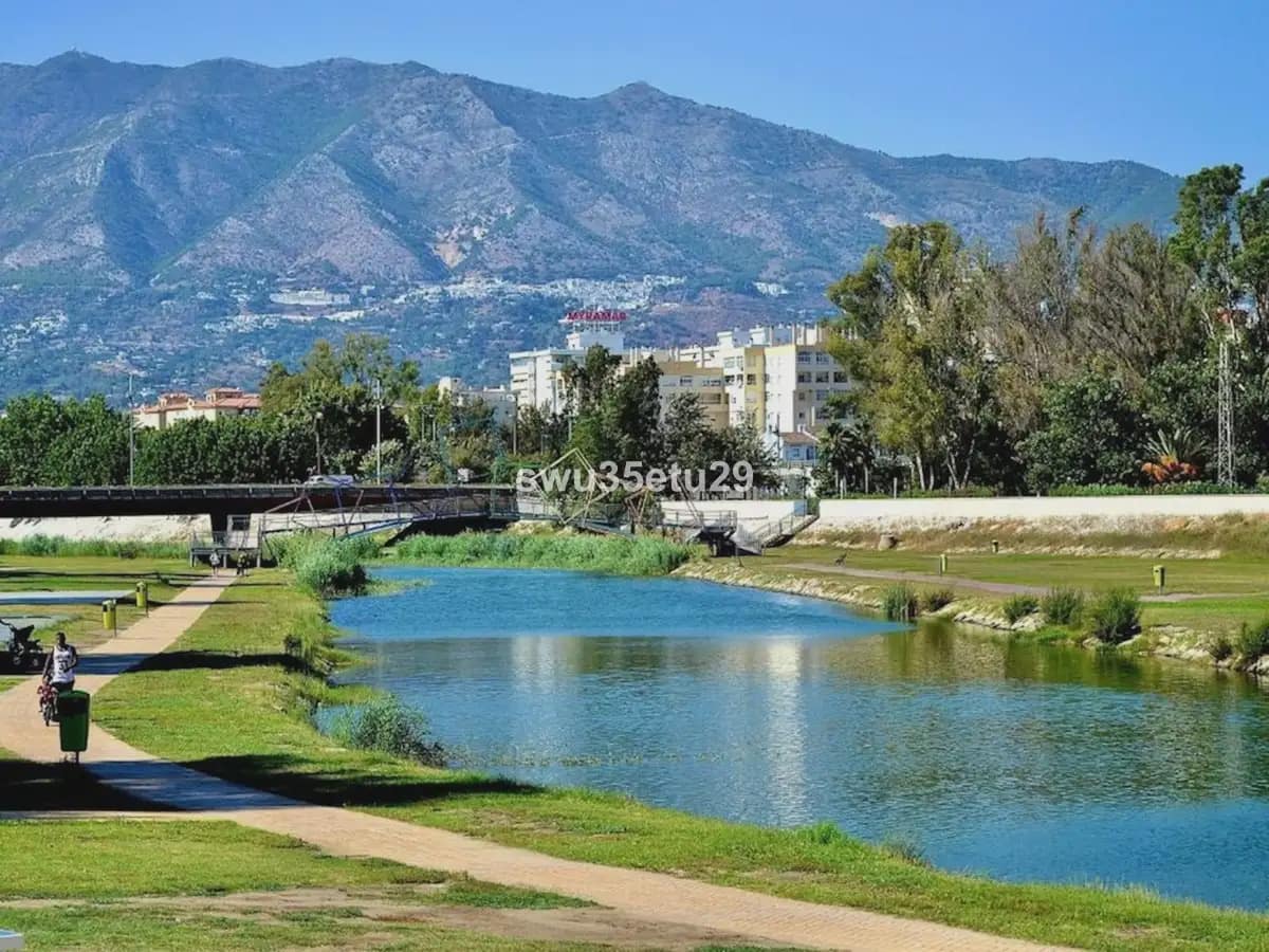 1 Zimmer Apartment zu verkaufen in Fuengirola mit Pool Garage - 385.000 € (Ref: 9876702)