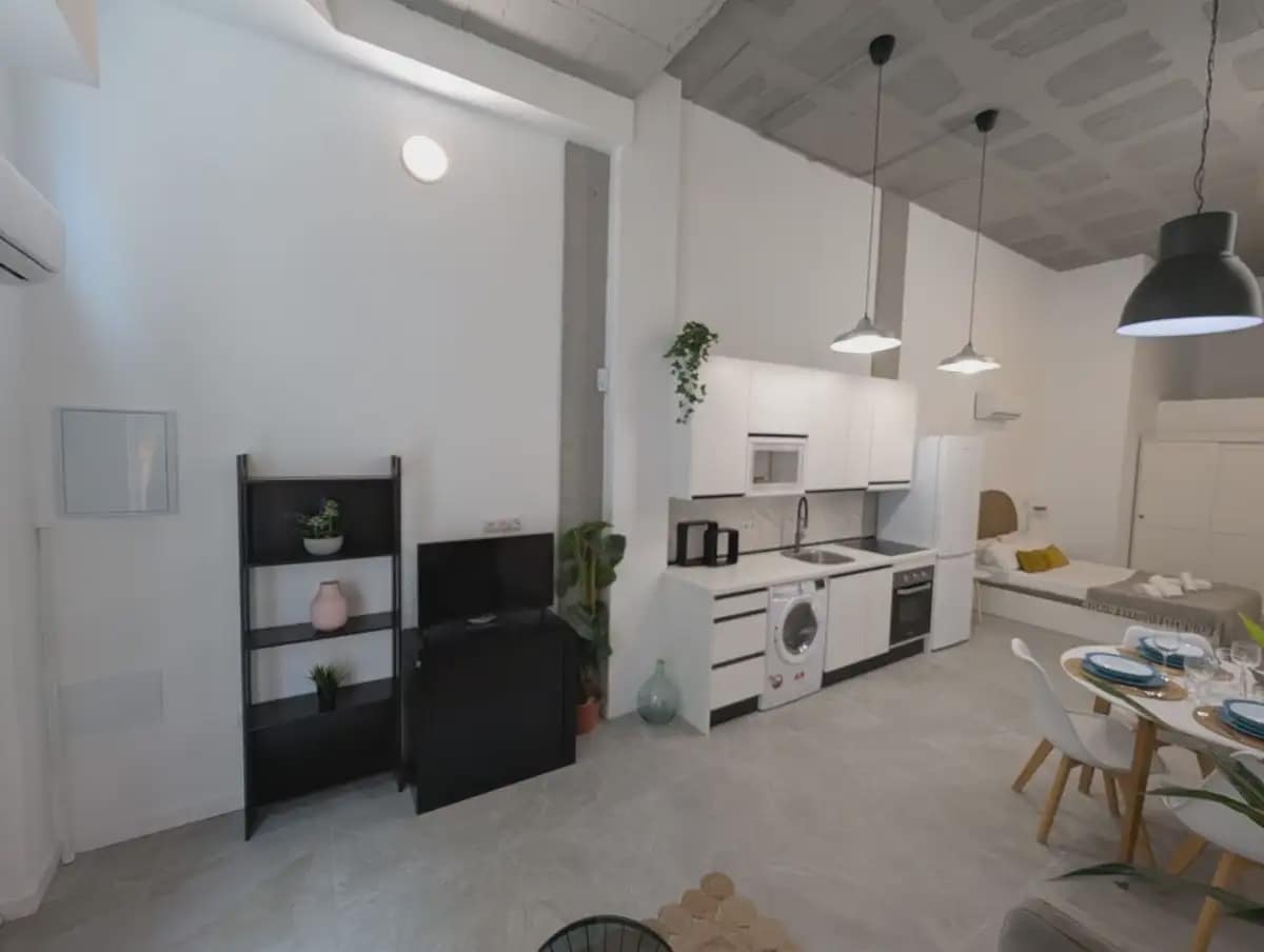 Yksiö myytävänä paikassa Torremolinos - 192 000 € (Ref: 9876703)