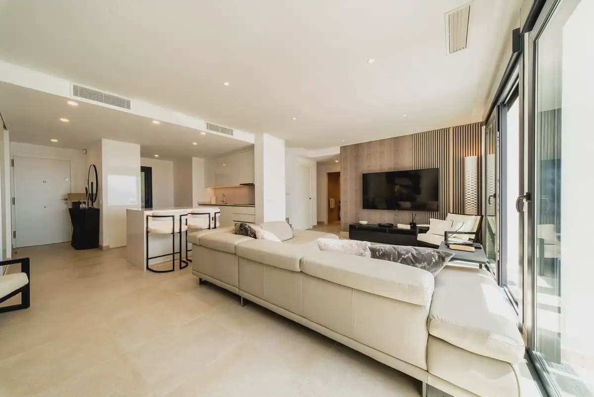 3 sypialnia Penthouse na sprzedaż w Fuengirola z basenem garażem - 1 350 000 € (Ref: 9876704)