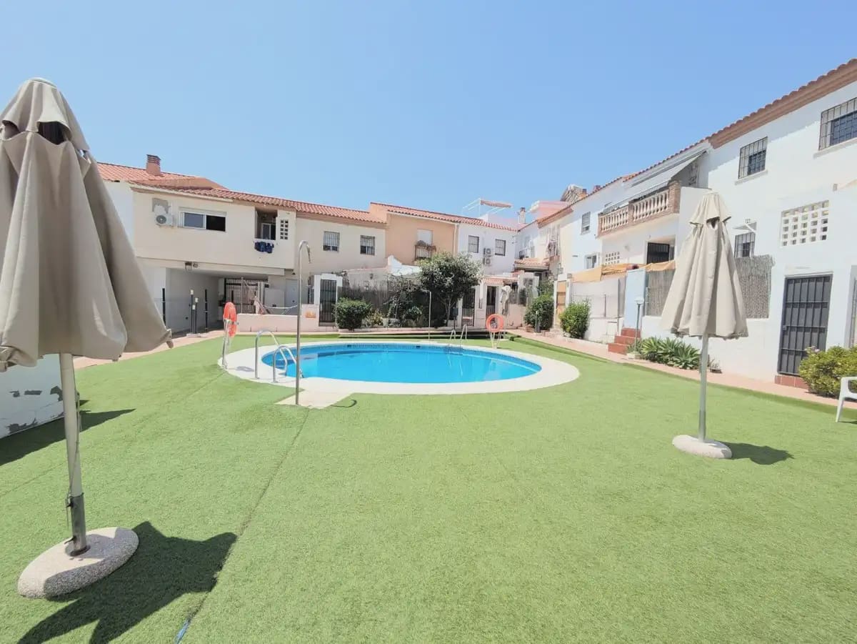 3 bedroom Townhouse for sale in Torremolinos with pool garage - € 410,000 (Ref: 9876705)