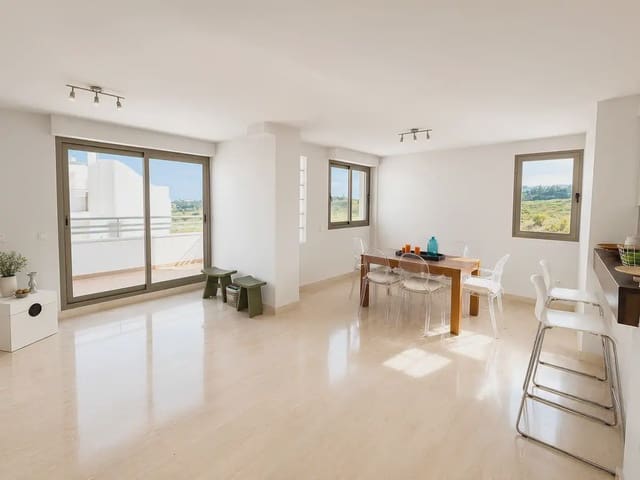 5 sypialnia Penthouse na sprzedaż w La Cala de Mijas, Mijas z basenem garażem - 595 000 € (Ref: 9876706)