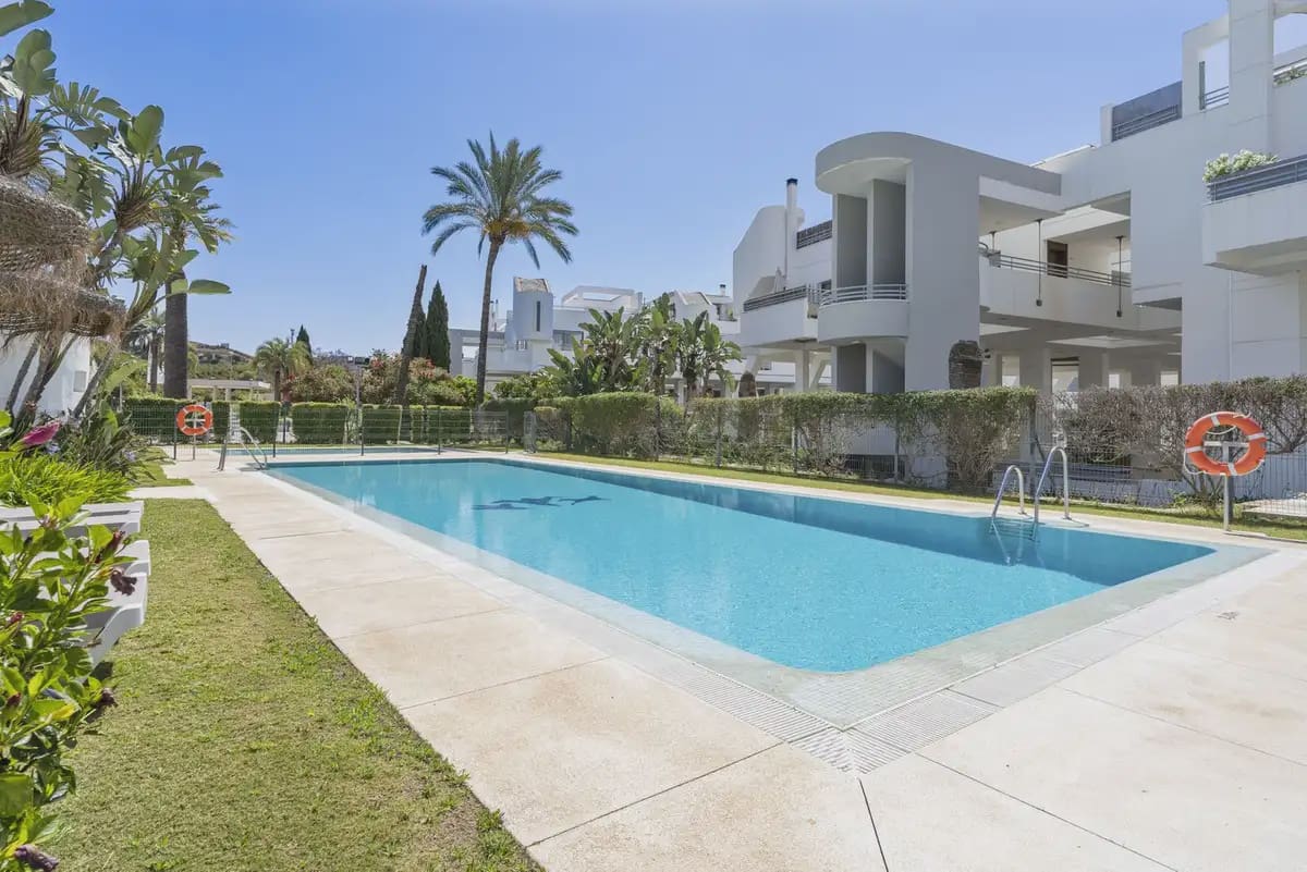 5 sypialnia Penthouse na sprzedaż w Mijas z basenem garażem - 595 000 € (Ref: 9876706)