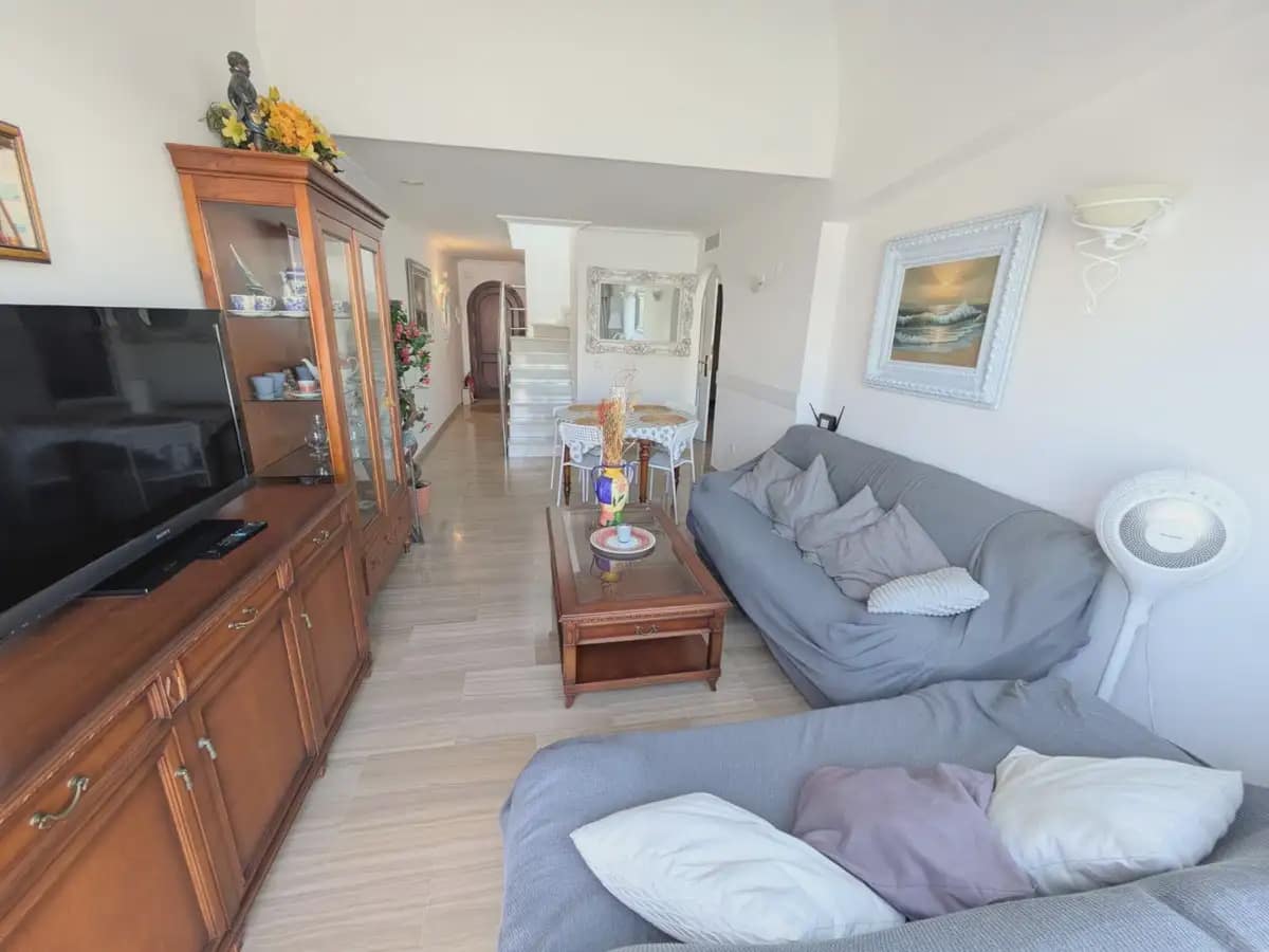 3 bedroom Apartment for sale in Benalmadena with pool - € 1,030,000 (Ref: 9879174)