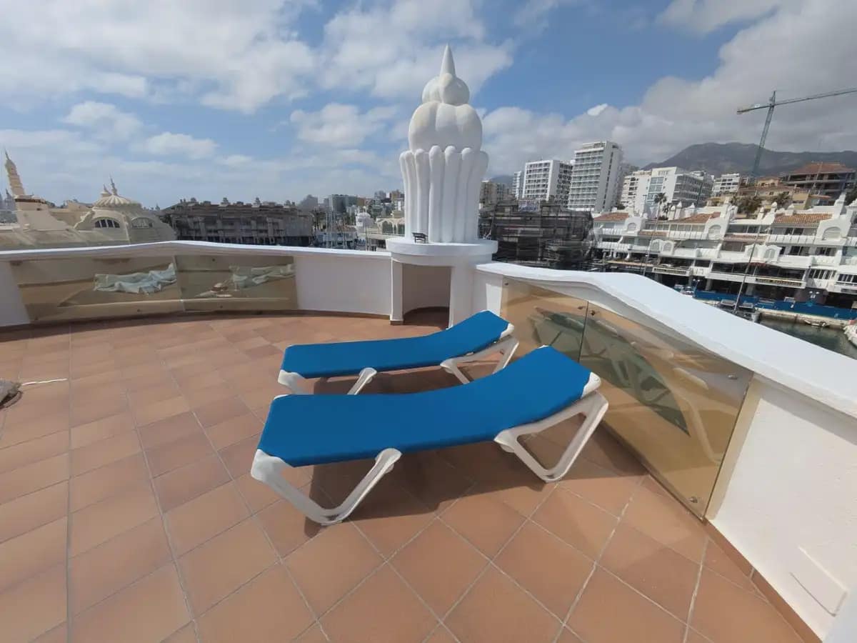 3 bedroom Apartment for sale in Benalmadena with pool - € 1,030,000 (Ref: 9879174)