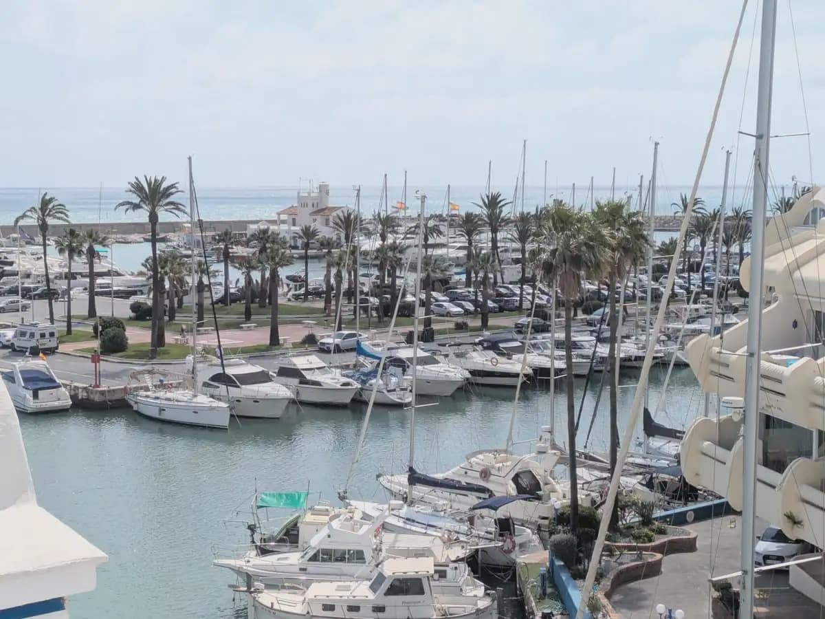 3 bedroom Apartment for sale in Benalmadena with pool - € 1,030,000 (Ref: 9879174)