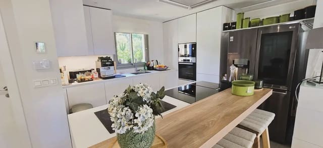 3 sovrum Semi-fristående Villa till salu i Centro, Mijas med pool garage - 799 000 € (Ref: 9879175)