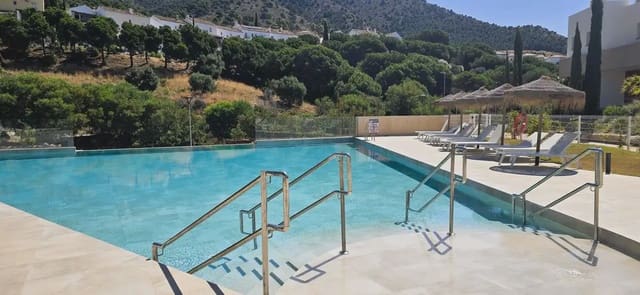 3 sovrum Semi-fristående Villa till salu i Centro, Mijas med pool garage - 799 000 € (Ref: 9879175)