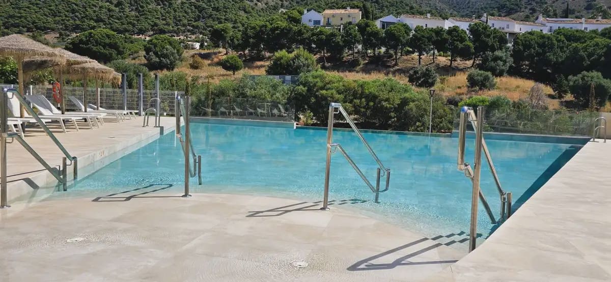 Pareado de 3 habitaciones en Mijas en venta con piscina garaje - 799.000 € (Ref: 9879175)