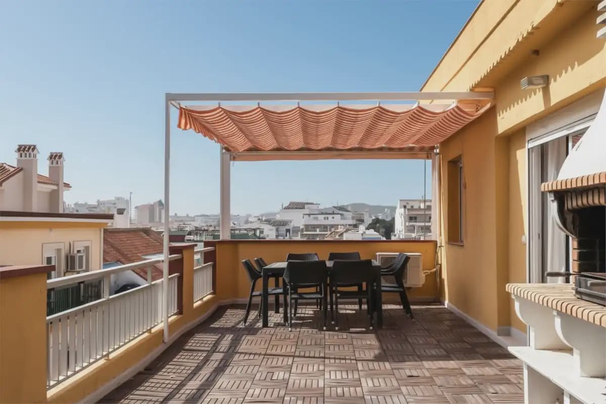 3 makuuhuone Kattohuoneisto myytävänä paikassa Fuengirola - 439 000 € (Ref: 9879176)