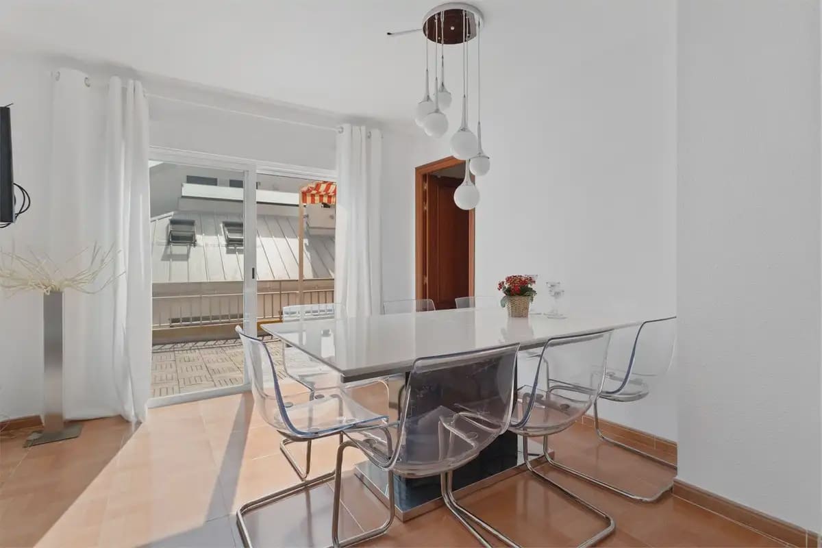 3 makuuhuone Kattohuoneisto myytävänä paikassa Fuengirola - 439 000 € (Ref: 9879176)