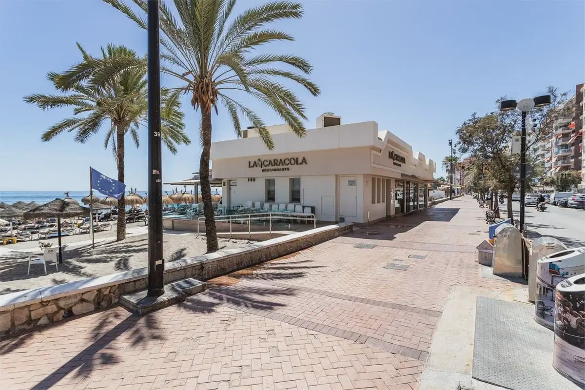 3 makuuhuone Kattohuoneisto myytävänä paikassa Fuengirola - 439 000 € (Ref: 9879176)