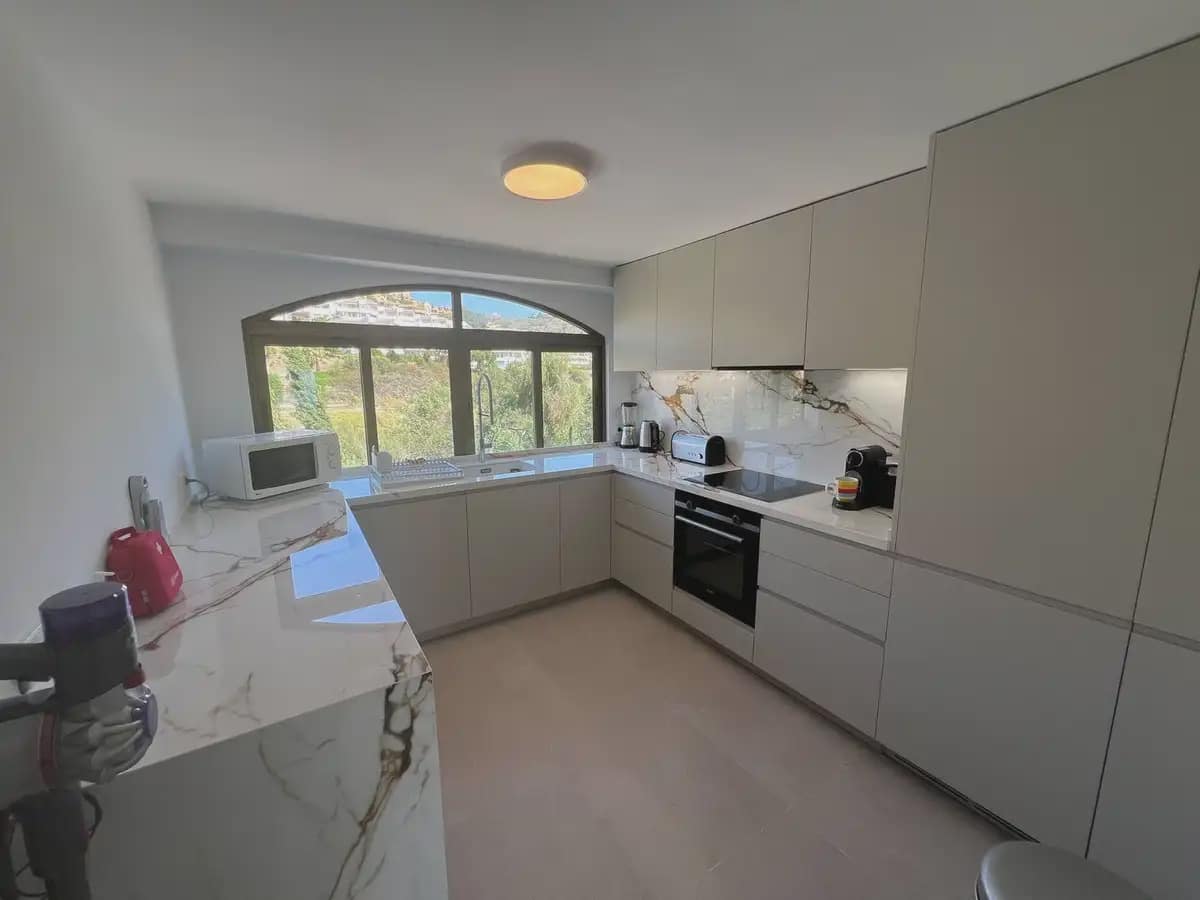 3 soverom Penthouse til salgs i Mijas med svømmebasseng garasje - € 850 000 (Ref: 9885093)