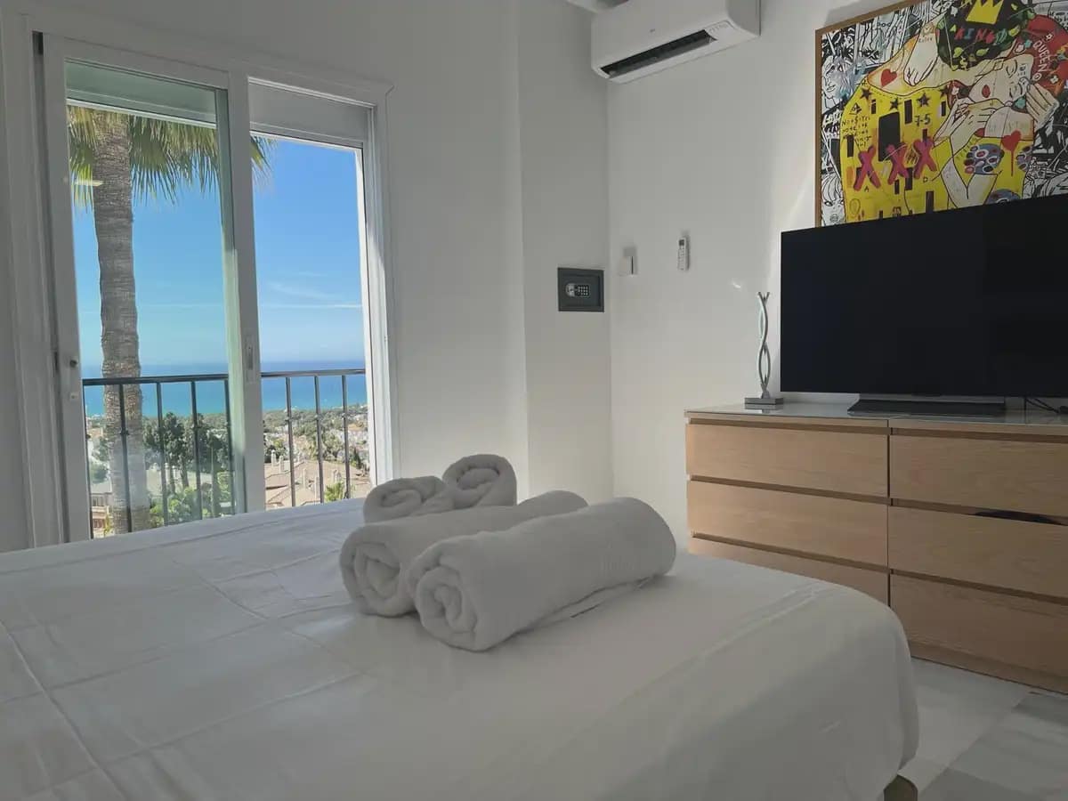 3 soverom Penthouse til salgs i Mijas med svømmebasseng garasje - € 850 000 (Ref: 9885093)