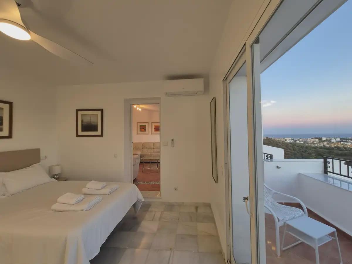 3 soverom Penthouse til salgs i Mijas med svømmebasseng garasje - € 850 000 (Ref: 9885093)
