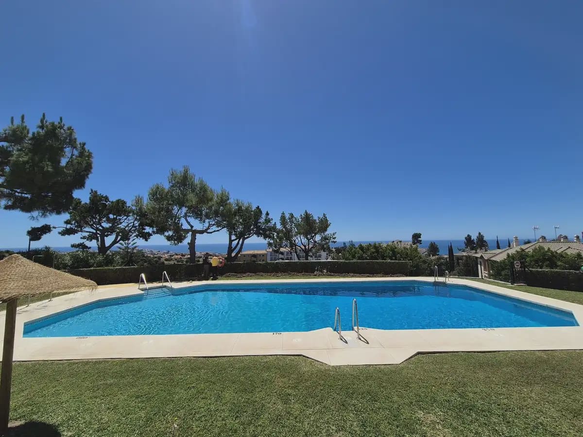 3 soverom Penthouse til salgs i Mijas med svømmebasseng garasje - € 850 000 (Ref: 9885093)