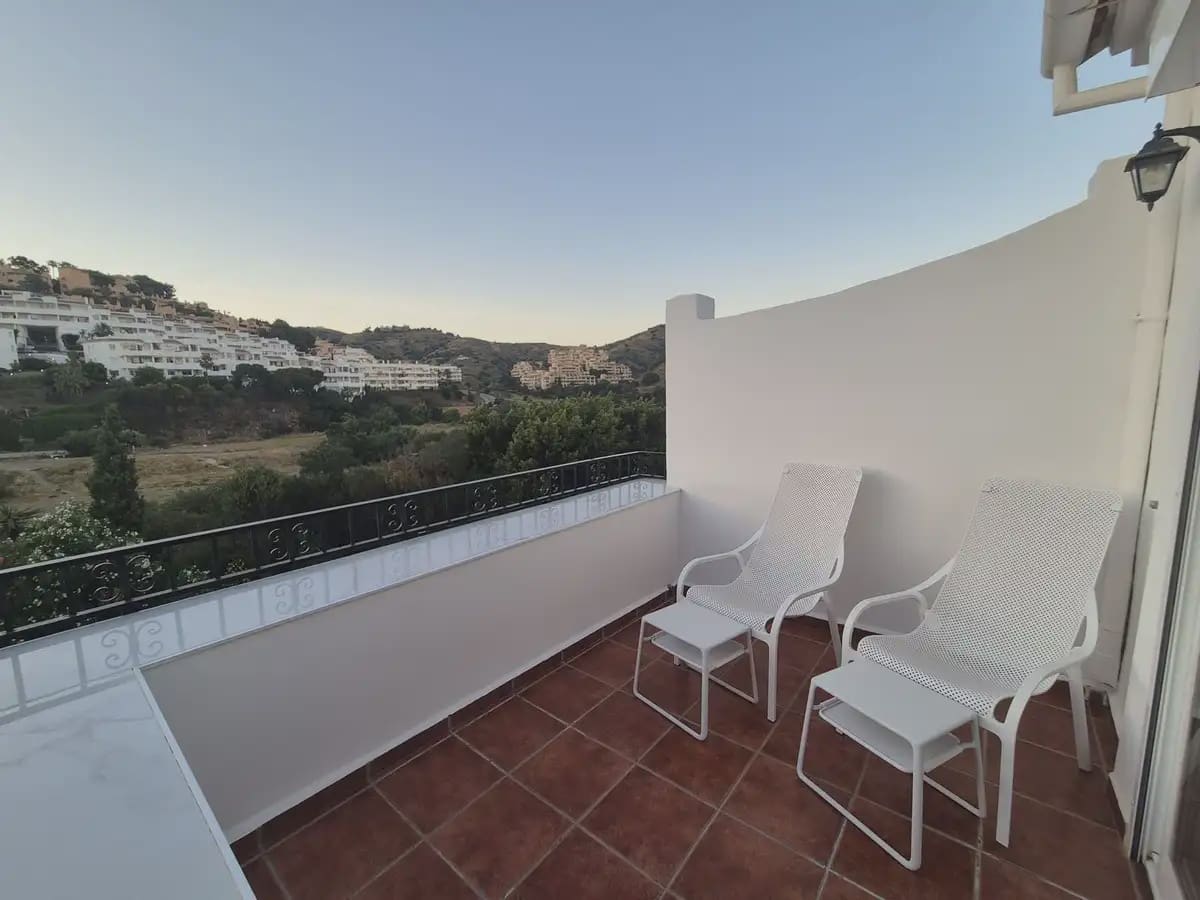3 soverom Penthouse til salgs i Mijas med svømmebasseng garasje - € 850 000 (Ref: 9885093)