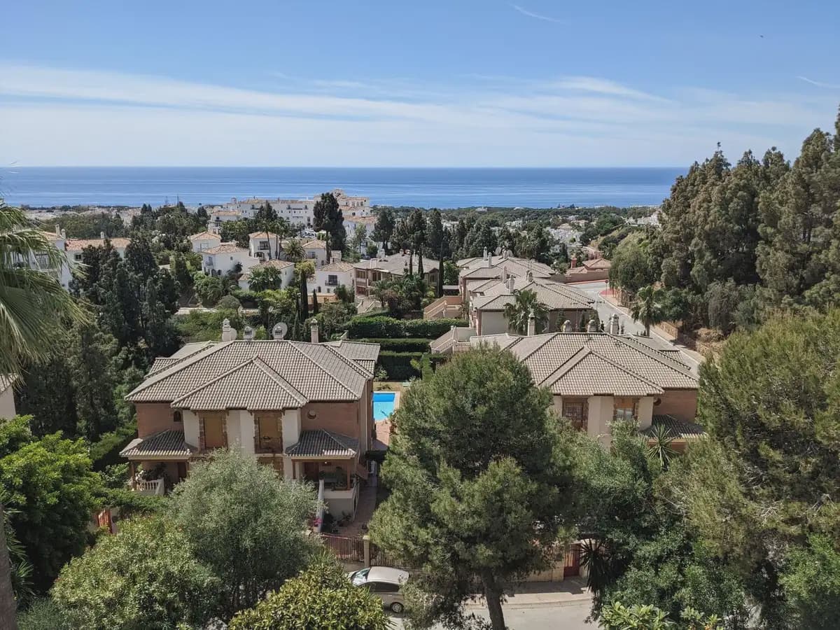 3 soverom Penthouse til salgs i Mijas med svømmebasseng garasje - € 850 000 (Ref: 9885093)