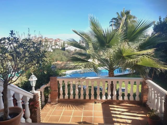 4 bedroom Villa for sale in Campo Mijas, Mijas with pool garage - € 1,095,000 (Ref: 9885095)