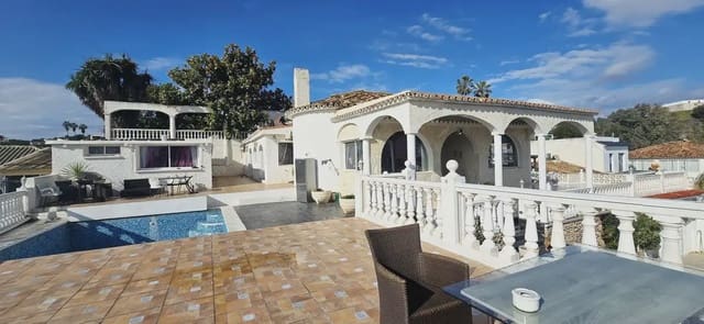 7 soveværelse Villa til salg i Centro, Mijas med swimmingpool garage - € 999.000 (Ref: 9885096)