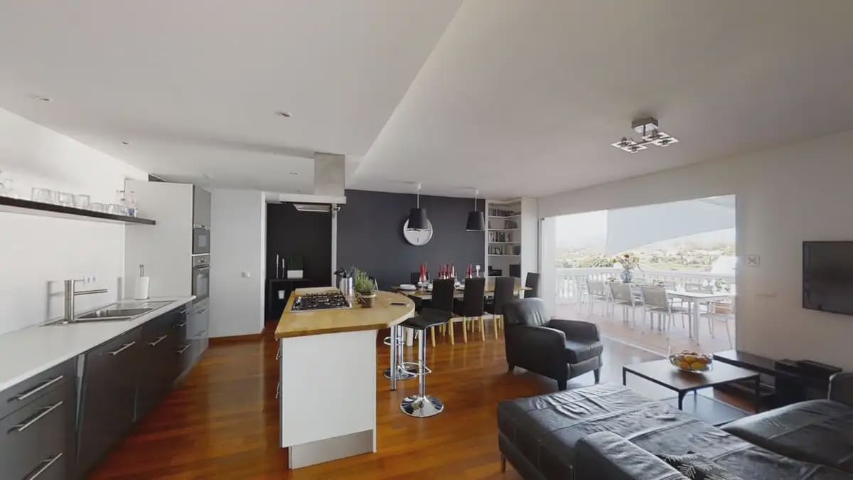 6 sovrum Villa till salu i Mijas med pool garage - 595 000 € (Ref: 9885097)