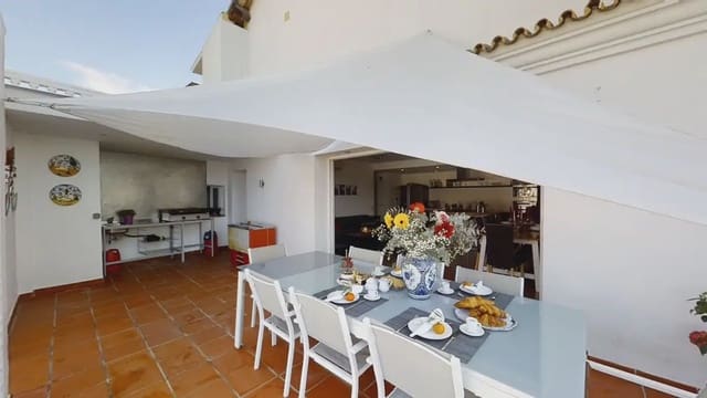 6 soverom Villa til salgs i Mijas pueblo, Mijas med svømmebasseng garasje - € 595 000 (Ref: 9885097)