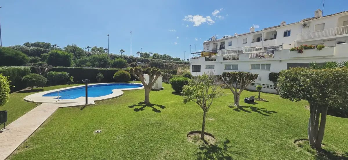 4 quarto Apartamento para venda em Fuengirola com piscina garagem - 450 000 € (Ref: 9885098)