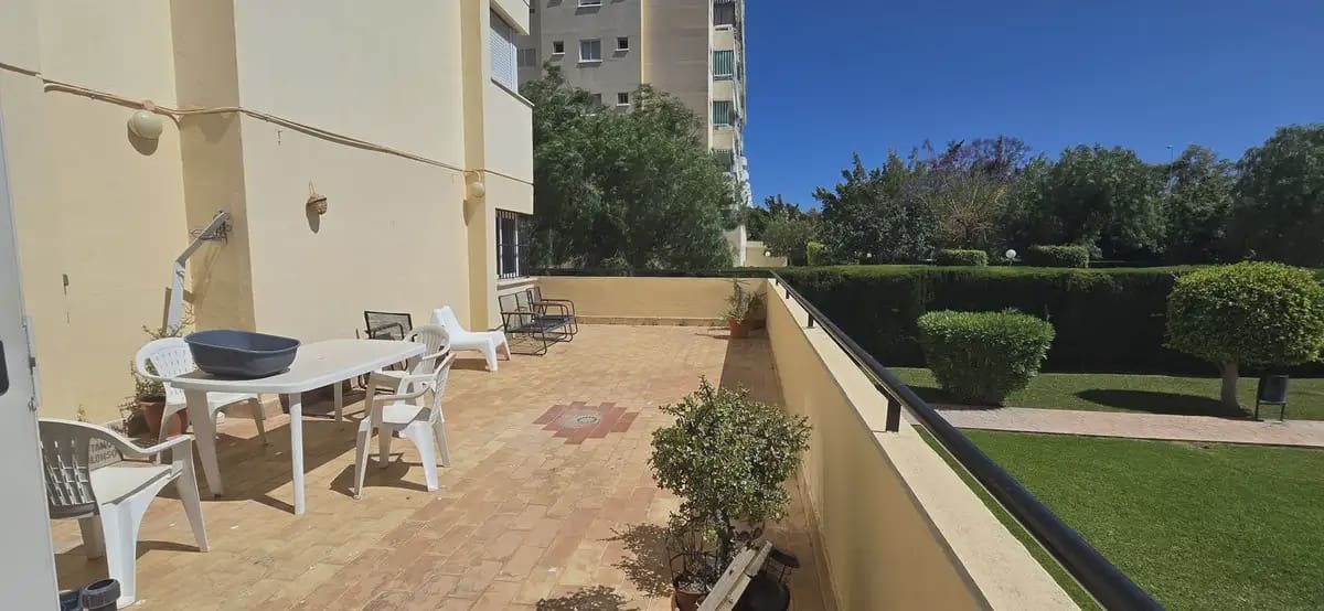 4 quarto Apartamento para venda em Fuengirola com piscina garagem - 450 000 € (Ref: 9885098)