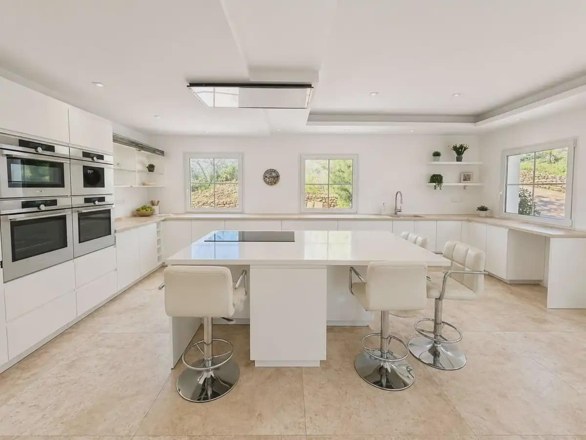 5 sypialnia Willa na sprzedaż w Mijas z basenem garażem - 1 170 000 € (Ref: 9892600)