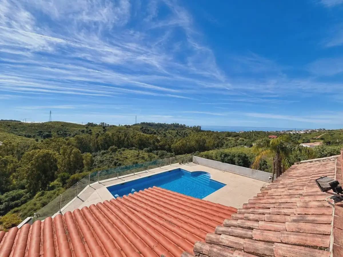5 sypialnia Willa na sprzedaż w Mijas z basenem garażem - 1 170 000 € (Ref: 9892600)
