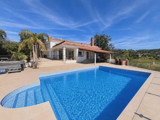 5 sypialnia Willa na sprzedaż w La Cala de Mijas, Mijas z basenem garażem - 1 170 000 € (Ref: 9892600)