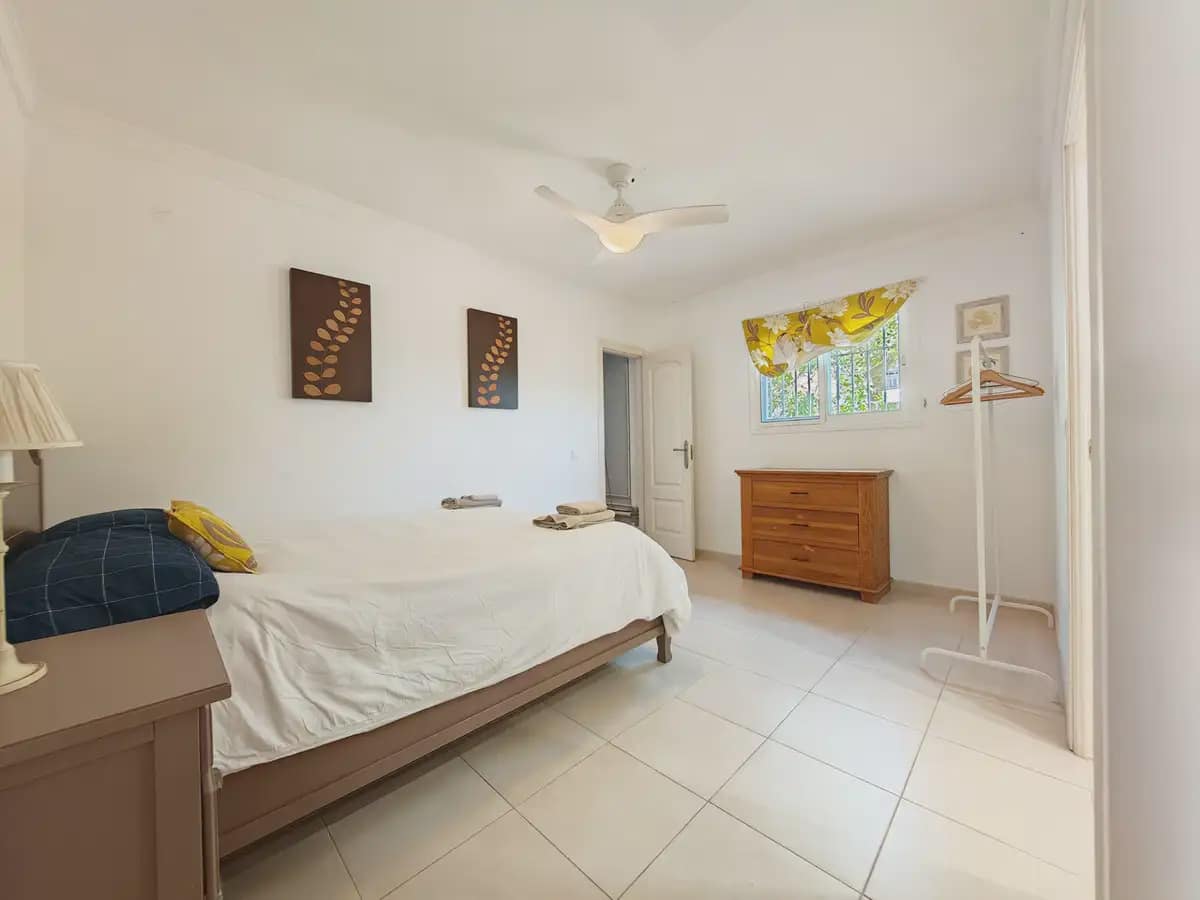 4 bedroom Villa for sale in Mijas with pool garage - € 1,195,000 (Ref: 9892601)