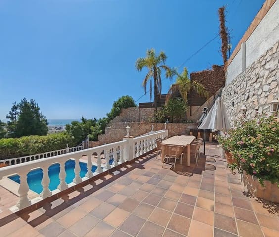 4 soverom Villa til salgs i El Faro de Calaburra - Chaparral, Mijas med svømmebasseng garasje - € 1 195 000 (Ref: 9892601)