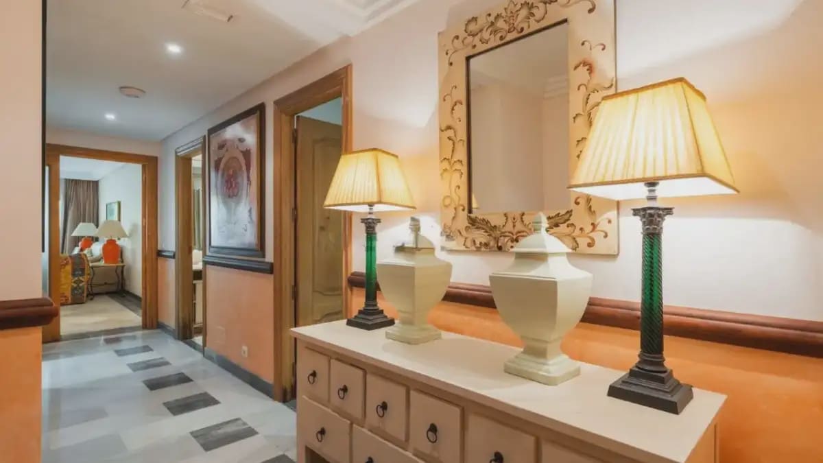2 slaapkamer Appartement te koop in Marbella met zwembad garage - € 1.065.000 (Ref: 9892602)