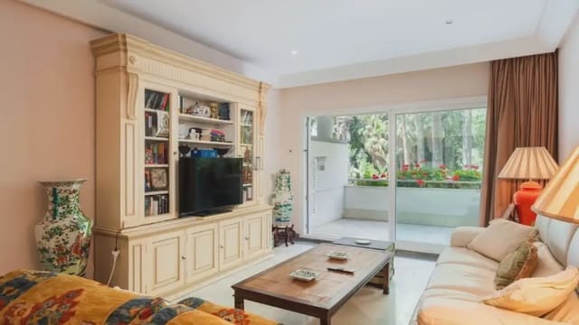 2 quarto Apartamento para venda em Aloha Golf, Marbella com piscina garagem - 1 065 000 € (Ref: 9892602)