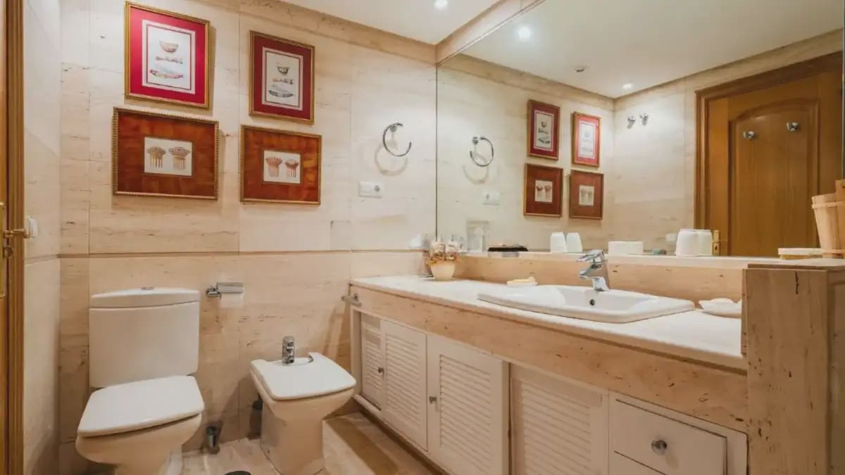 2 slaapkamer Appartement te koop in Marbella met zwembad garage - € 1.065.000 (Ref: 9892602)