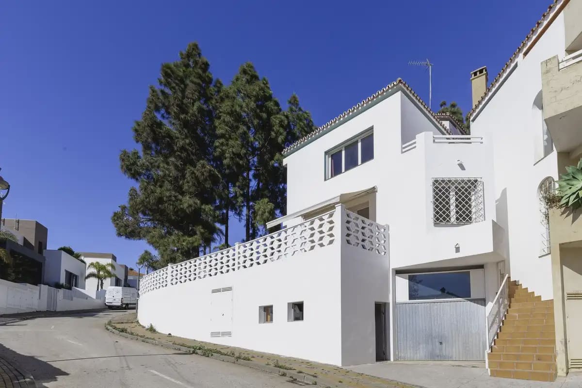 3 sypialnia Willa na sprzedaż w Marbella z garażem - 885 500 € (Ref: 9892604)