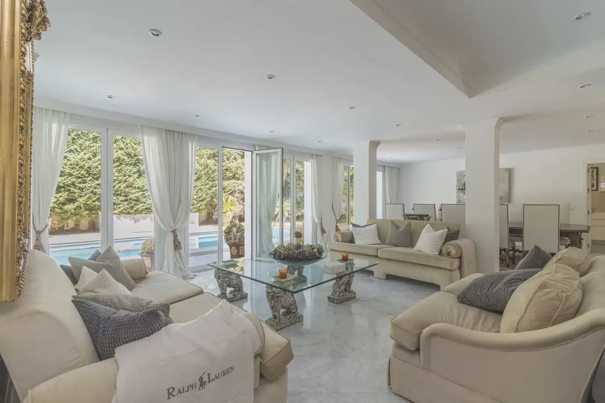 5 bedroom Villa for sale in Marbella with pool garage - € 5,000,000 (Ref: 9894725)