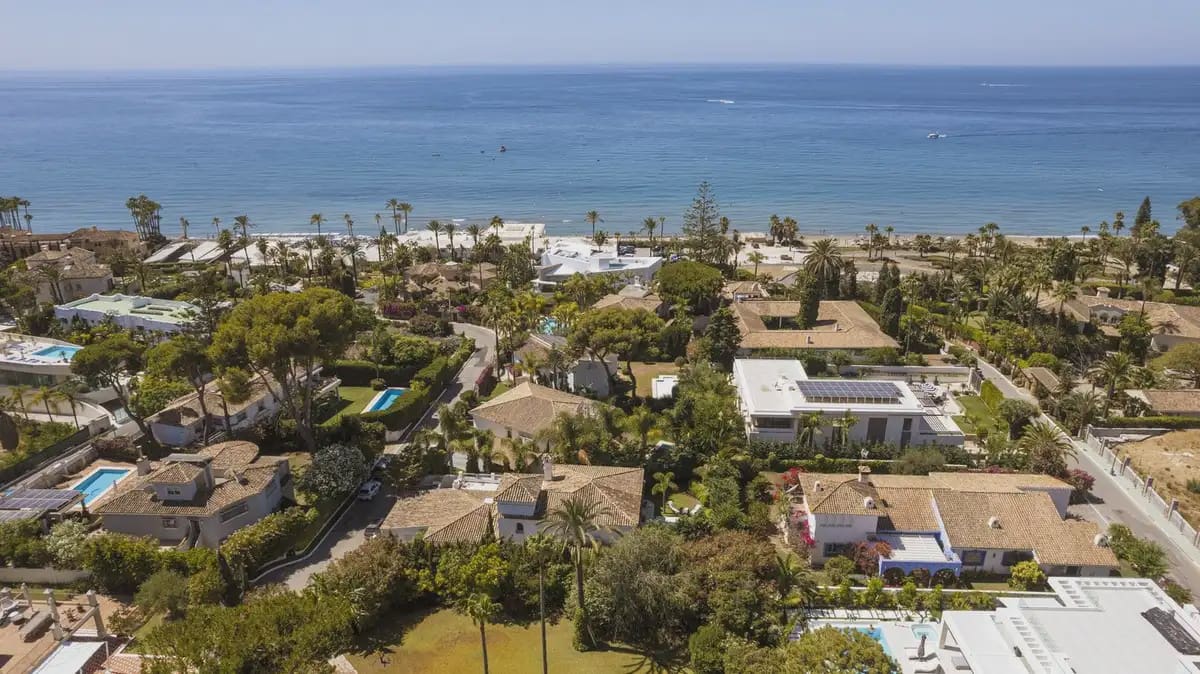 5 bedroom Villa for sale in Marbella with pool garage - € 5,000,000 (Ref: 9894725)