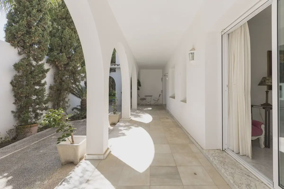 5 bedroom Villa for sale in Marbella with pool garage - € 5,000,000 (Ref: 9894725)