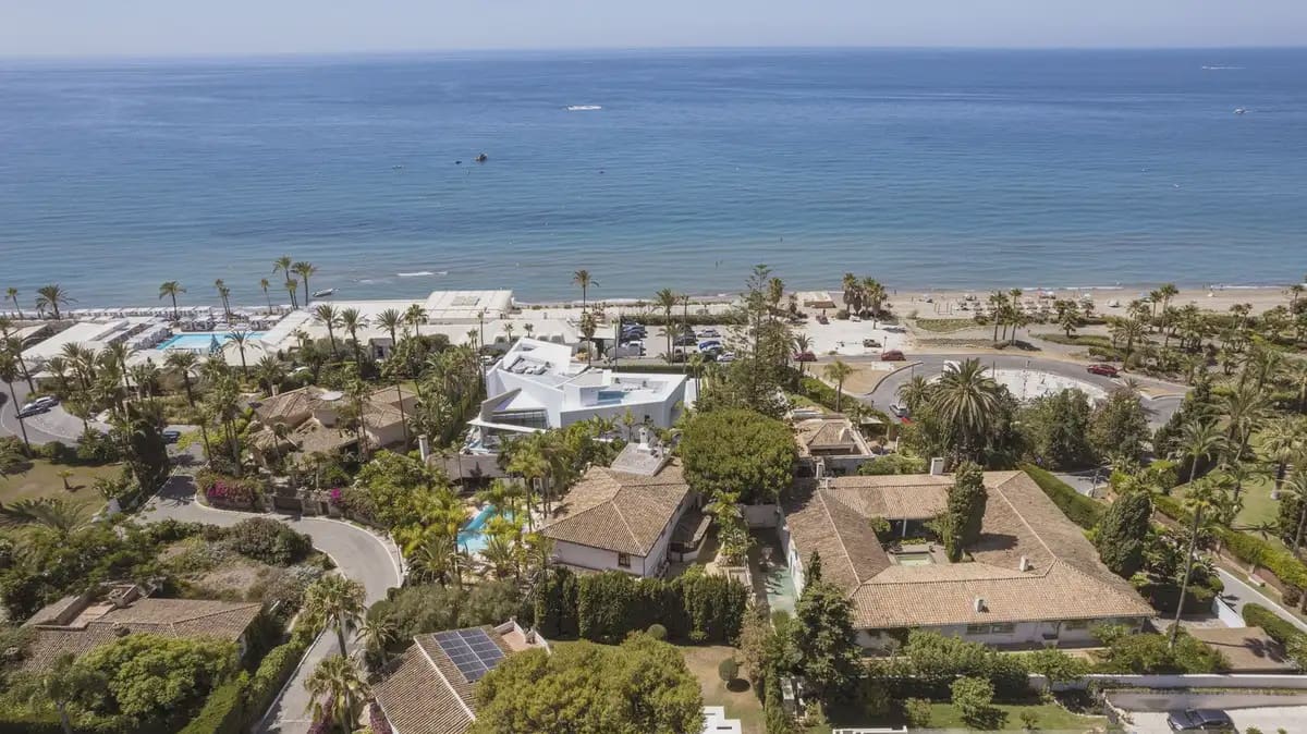 5 bedroom Villa for sale in Marbella with pool garage - € 5,000,000 (Ref: 9894725)
