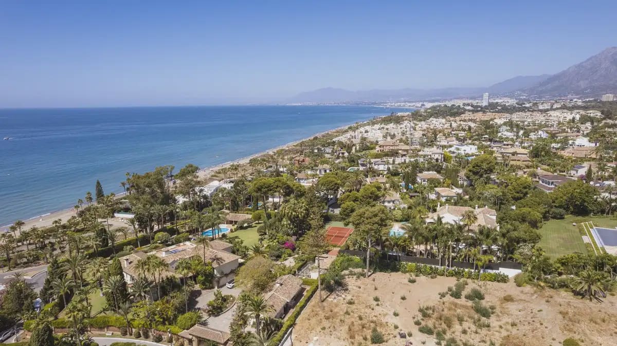 5 bedroom Villa for sale in Marbella with pool garage - € 5,000,000 (Ref: 9894725)