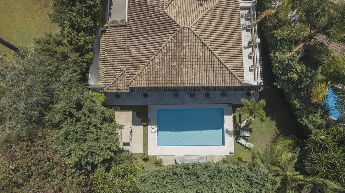 5 bedroom Villa for sale in Marbella with pool garage - € 5,000,000 (Ref: 9894725)