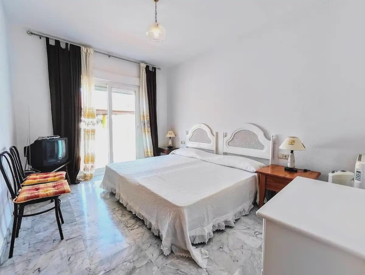 4 bedroom Villa for sale in Benalmadena with pool garage - € 890,000 (Ref: 9894728)